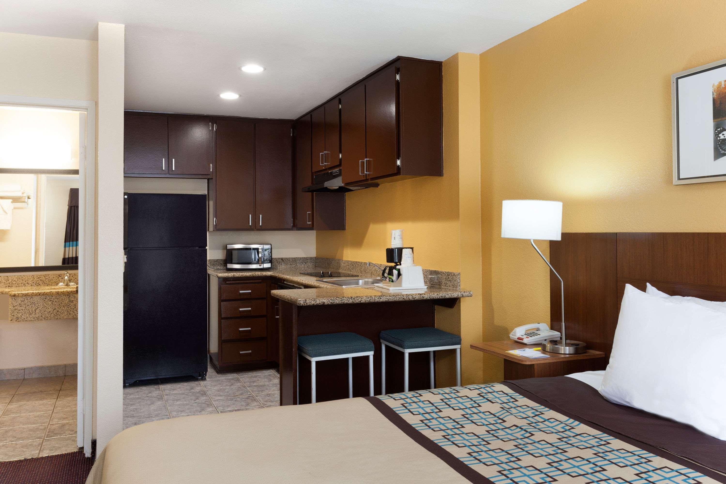 Days Inn By Wyndham Mission Valley-Sdsu San Diego Exterior foto