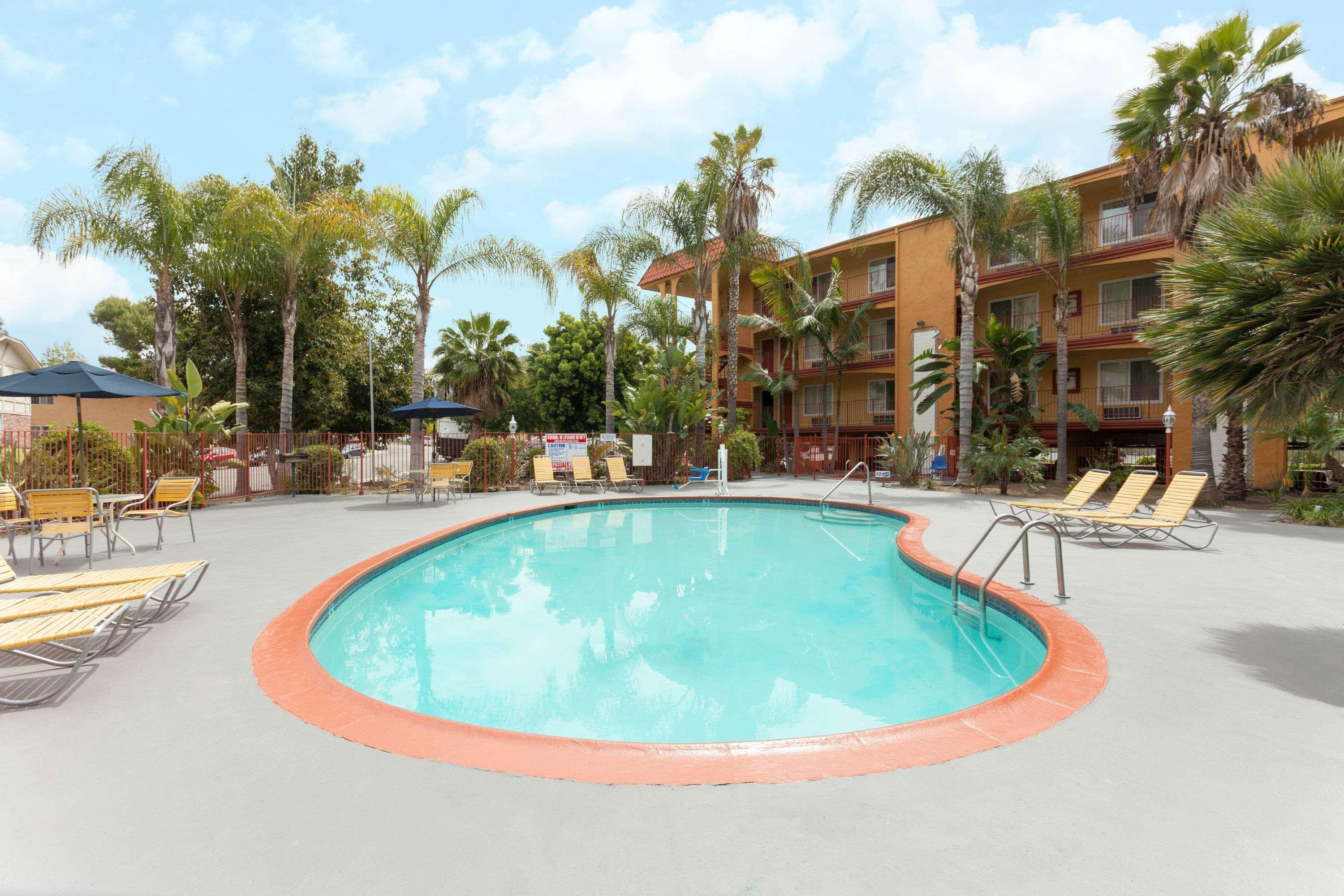 Days Inn By Wyndham Mission Valley-Sdsu San Diego Exterior foto